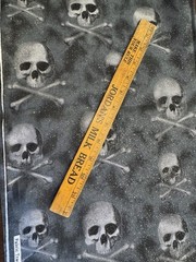 SKULL & CROSSBONES Silver Glitter Flash 2009 Cotton FABRIC TRADITIONS NEW BTHY