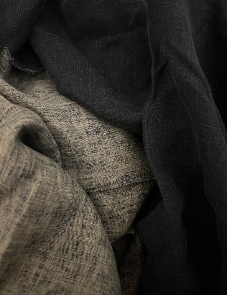 100% Linen Fabric – Reversible Black & Grey White Weave – Light 59″ Wide BTY