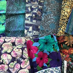 Mixed Lot Fabric Pieces Scraps Remnants Floral Prints Stitch Crafting Over 2 Lb
