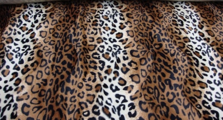 Upholstery Faux fur Leopard Brown and White fabric 58″ wide fabric