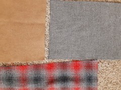 LOT OF APPROX. 43 WOOL / WOOL BLEND FABRIC PIECES / STRIPS