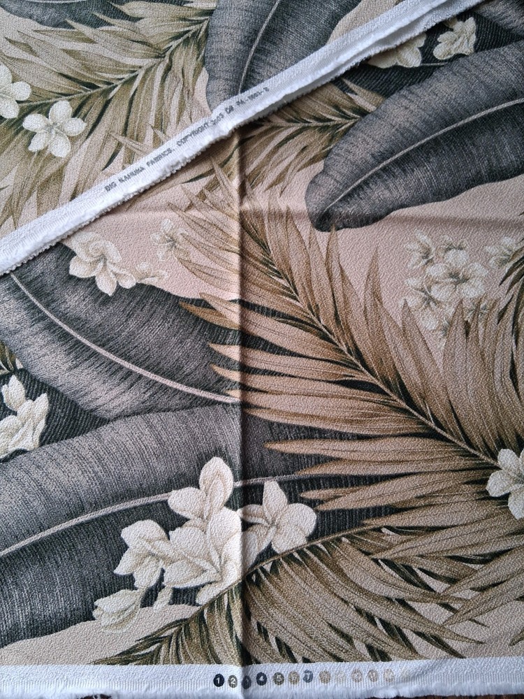 2 pieces unused bark cloth fabric Pillow tops – totes – crafting Big Kahuna
