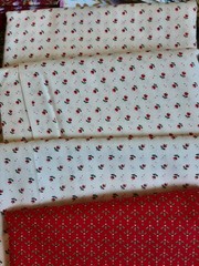 Mixed Lg lot fabric 100% cotton Floral Flowers Hearts Springs Indust Faye Burgos