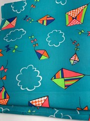 Bright Kite Print Cotton Fabric 1/2 yard x 46″ Blue Quilting Sewing Crafts
