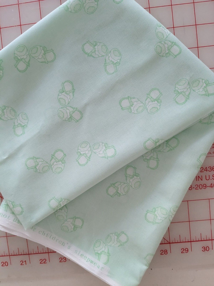 1 Yard X 43″ Baby Booties Pale Mint Green Cotton Fabric – SPRINGS GLOBAL FABRIC