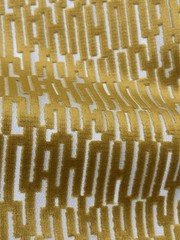 United Fabrics,Linx (45 Monarch) 8y30in, Soft Hand W/ Durability