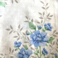 Lot of 1 Pound of 5″ x 5′ Vintage Cotton Fabric Quilting Squares #8
