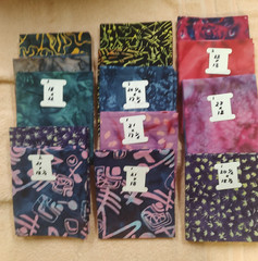 Fabric bundle for quilting or other sewing projects