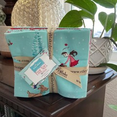 Riley Blake Designs Pixie Noel Fat Quarter Bundle Cotton Multicolor Holiday