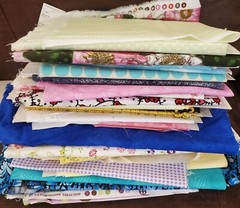 Estate Mixed Brands Quilting Fabric Lot 27 pcs of 1/2 Y Cuts Mostly Different #2