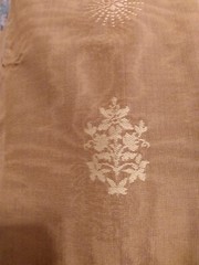 3yd x 54″ BP23 BEIGEY MOIRE FLORAL MOTIF SILK BLEND JACQUARD DESIGNER FABRIC