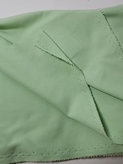 Green Silky Flowy Double Knit Polyester Quilting Sewing Craft Fabric 64″ X 2yds