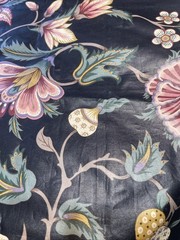 House ‘n Home Fabric Dramatic Floral Bold 54 x 74 ” Screen Print Vintage