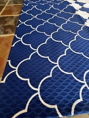 EUC 73”Lx44”W navy/white fish-scale/scallop pattern raised weave uphlstry fabric