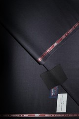 Holland & Sherry MERINO WOOL, MOHAIR & SILK SUITING, THOBES FABRIC 230 g/m=3.4 m