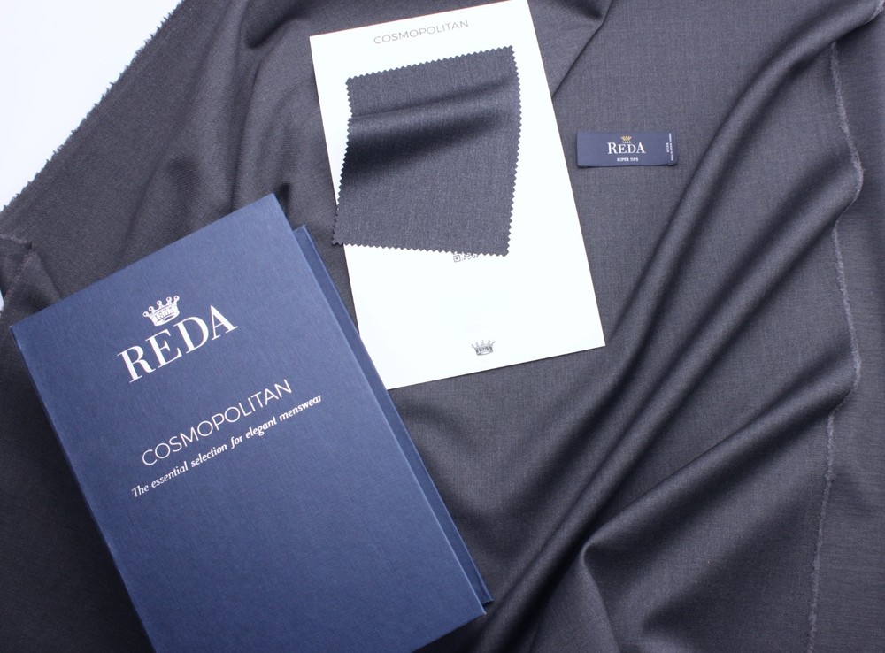 Reda cosmopolitan 110’s wool suiting fabric made in Italy sharkskin gray 4.3m