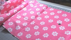 Vintage Manes Texture Pink Floral Daisy Quilt Sewing Doll Craft Fabric 2 Yards