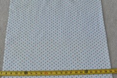 By 1/2 Yd, Vintage, Pink & Blue Calico on Off-White Poly-Cotton, B1669