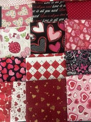 2lb 2oz Mixed Lot Red Heart Valentines Fabric Remnants Scrap Sewing Crafts Quilt