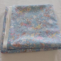 One-way Stretch Knit Fabric Lt Blue With Pastel Ditsy Floral Pattern 30″ Remnant