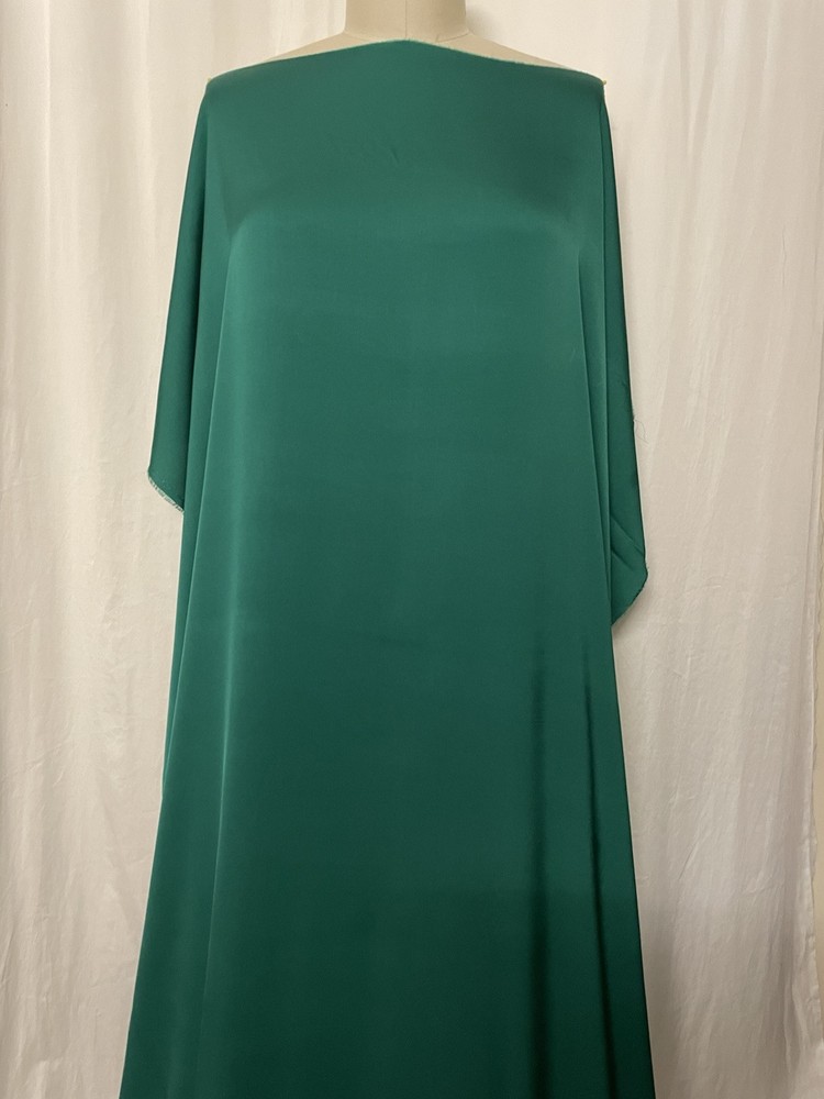 Luxurious Stretch Silk Broadcloth Emerald Green Fabric By The Yard 41-42″ Wide