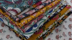 100Pcs Patchwork Floral Printed Fabric Assorted Color Mixed Craft Cotton Fabric