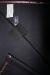 Holland & Sherry MERINO WOOL, MOHAIR & SILK SUITING, THOBES FABRIC 230 g/m=3.4 m