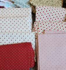 Mixed Lg lot fabric 100% cotton Floral Flowers Hearts Springs Indust Faye Burgos