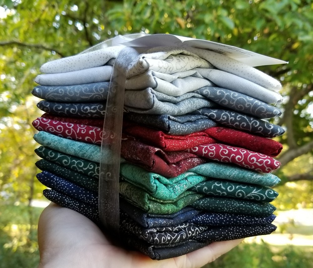 HOFFMAN Fat Quarter BUNDLE (22) 18″ x 22″ BEAUTIFUL Fabric W/Silver METALLIC FQ