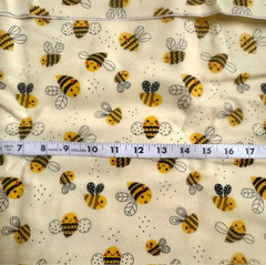 JoAnn Brushed FLANNEL 2.5 YDS x 44″ Scattered BEES on YELLOW Single Cut Fabric
