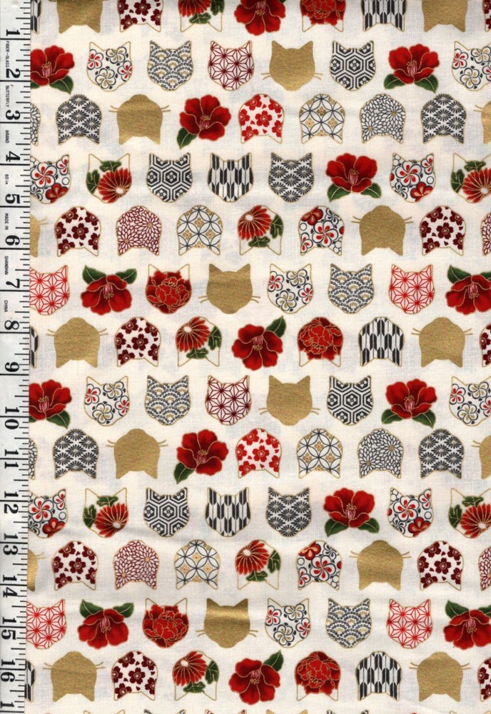 Quilt Gate – Decorative Cat Faces & Camelias – HR3480-11A – Ivory – By Half Yard