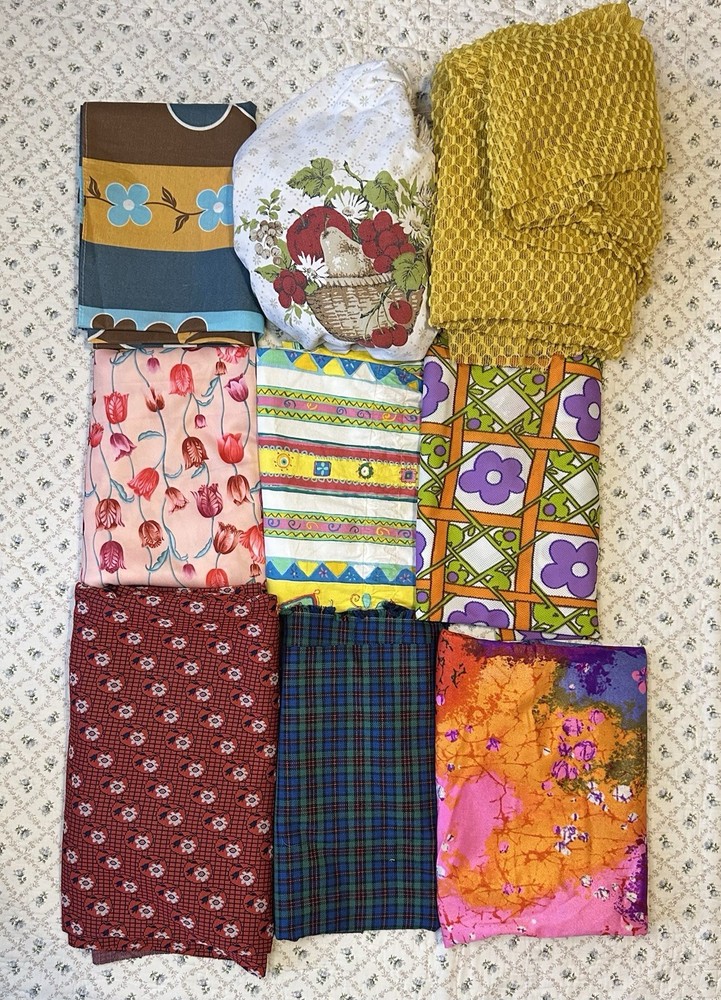 Vintage Large Piece Fabric Scrap Mixed Lot 9 Pieces Floral Groov 6.5Lbs READ