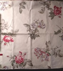 Bryant Park Fabric 2 Queen’s Garden Roses Cotton 26″ X 26″ B2G2 FREE IN FABRICS
