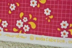By 1/2 Yd, Yellow & White Floral on Hot-Pink, Moda, Prairie Grass, Japan, B1687