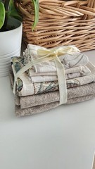 Fabric Pack-Scraps/Remenants: Uphostery Fabric/Cotton/Linen/Blends