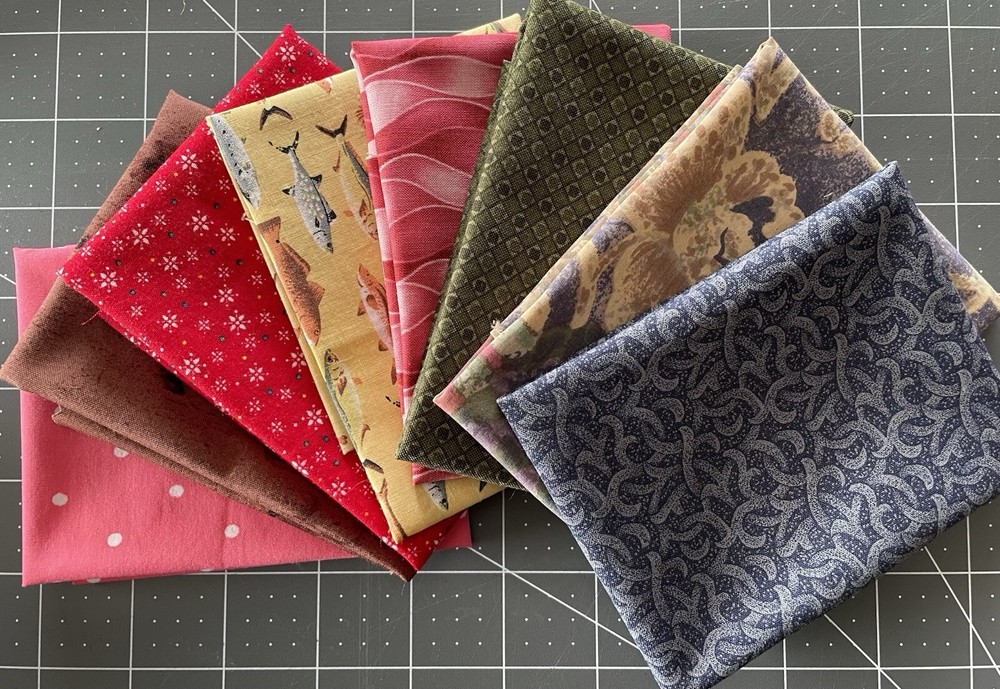 QUILT FABRIC NOVELTY COTTON LOT 8 Pieces 10″ X 13″ ea – Scrappy Quilts Mask etc