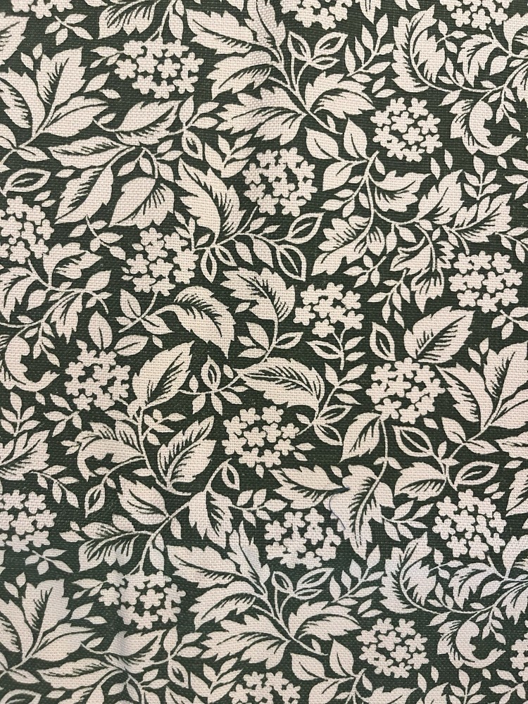 Upholstery Fabric 3 Yards X 44 Inches Hunter Green Floral Motif Pattern