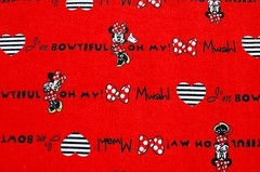 HOLIDAY*MASKS*MINNIE MOUSE “I’M BOWTIFUL” ON RED COTTON FLANNEL FABRIC 42X36″