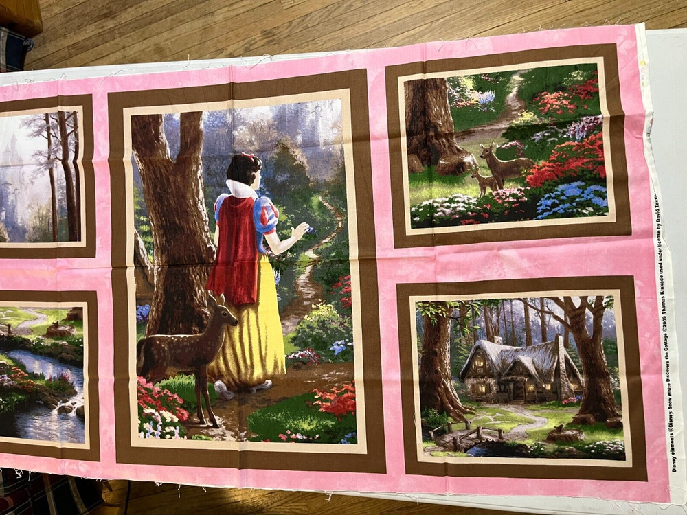 25-03-152-Disney Snow White Discovers Cottage Pillow Panel Quilt Cotton fabric