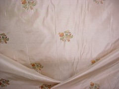 18Y Kravet 25296 Antique Gold Green Embroided Silk Floral Upholstery Fabric