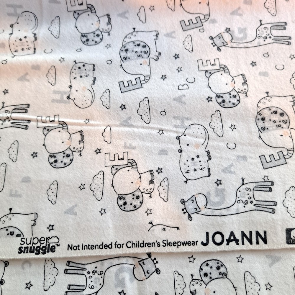 Super Snuggle Cotton Flannel 58″ X 43″ Gray White Baby Animals Jo-Ann Fabrics
