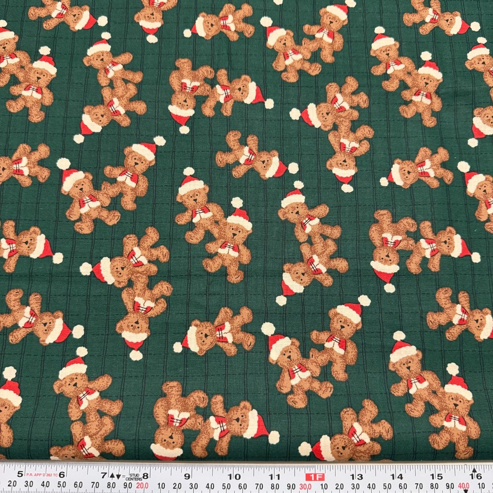 Vintage Christmas Bears Unbranded Green Cotton Fabric by the HALF YARD