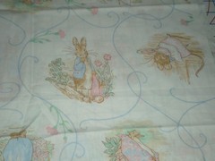 Vintage 1992 BEATRIX POTTER Peter Rabbit Fabric Frederick Warne 33″ L x 44″ W