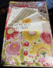 Annie’s Creative Quilters Fabric Fresh Picked Collection FQ093 New