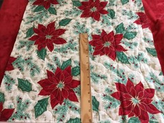 Dbl Side Pre-Quilted Fabric Large & Small Poinsettias Fabric Traditions 18×44”