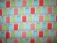 THREAD SPOOLS SEWING ITEMS BRIGHT COTTON FABRIC FQ