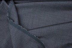 Reda Italy – Hugo Boss premium 110’s worsted wool suiting fabric 3 meters