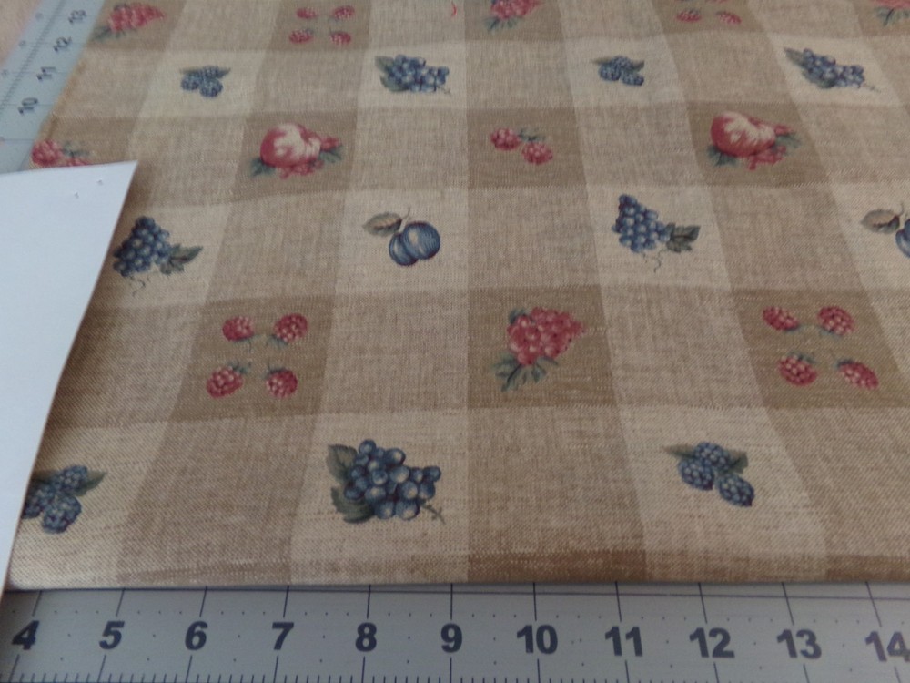 32 1/2″ X 44″ VINTAGE FRUIT TAN TONE-ON-TONE PLAID/CRANSTON TDSA COTTON #1998