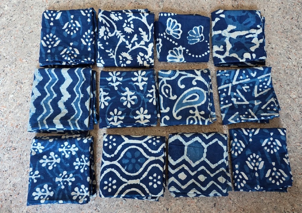 Mix Charm Pack Cotton Squares Patchwork Quilting Fabric Bundle Scraps Lot,