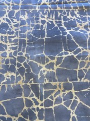2 yds Quality Quilt Cotton Fabric ‘Paintbox’ crackle effect